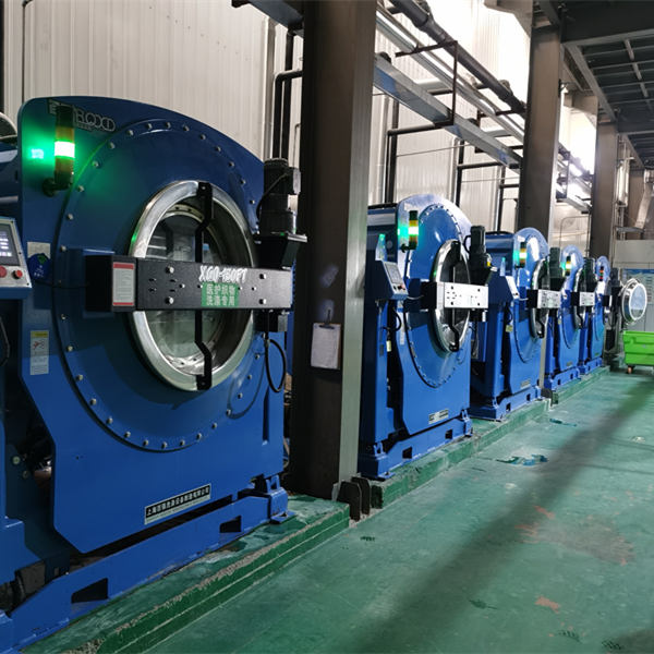 洗衣廠(chǎng)為何會(huì)使用大型洗滌設(shè)備